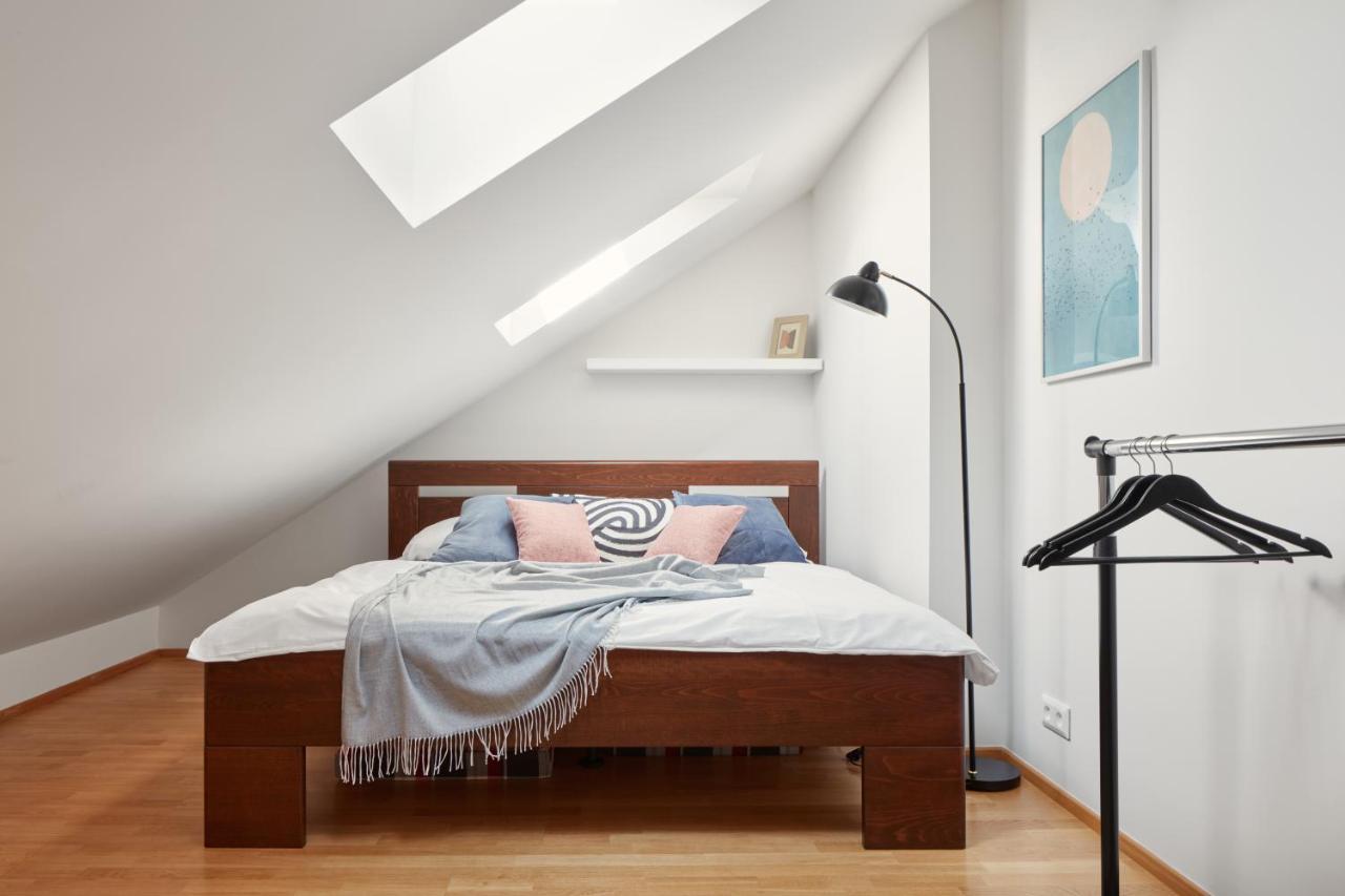 Bright Apartment In New Town By Prague Days Eksteriør billede