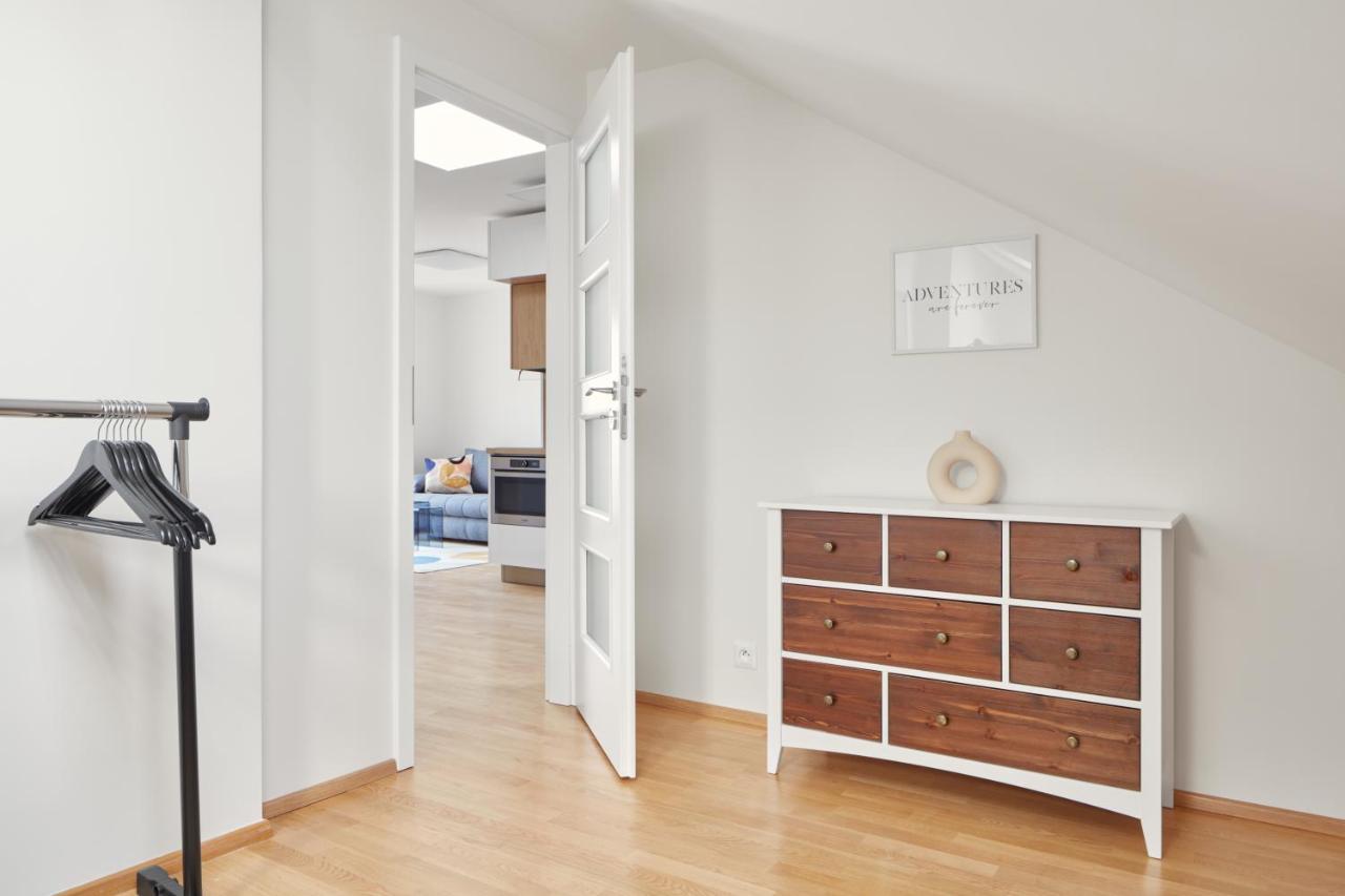 Bright Apartment In New Town By Prague Days Eksteriør billede